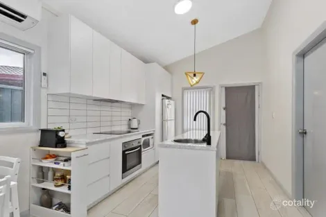 7a Andrew Thompson Pl, Colyton, NSW 2760