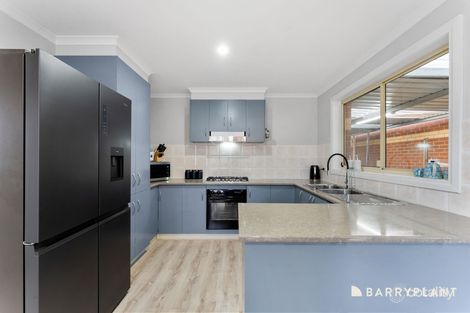 Property photo of 2/24 Austin Street St Albans VIC 3021