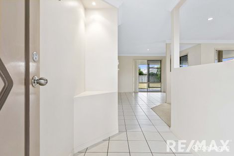 Property photo of 42 Cromdale Circuit Kawungan QLD 4655