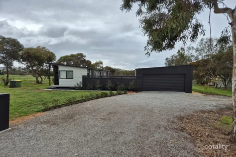 Property photo of 14 Tenth Road York WA 6302