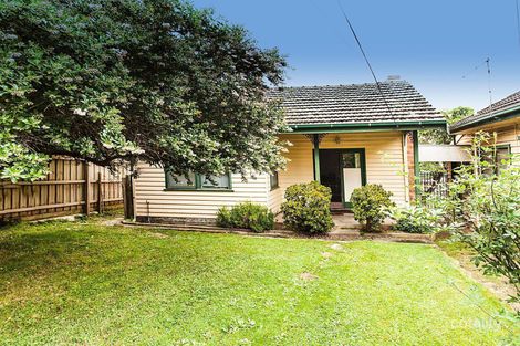 8 Zealandia Rd E, Croydon North, VIC 3136