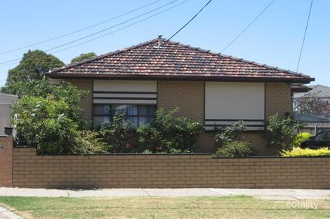 Property photo of 18 Oberon Avenue St Albans VIC 3021