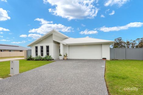 Property photo of 118 Albatross Way Old Bar NSW 2430