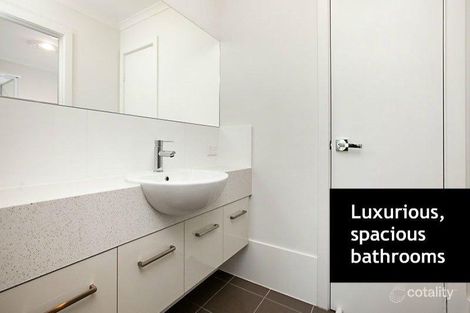 Property photo of 1 Mowbray Street Mawson Lakes SA 5095