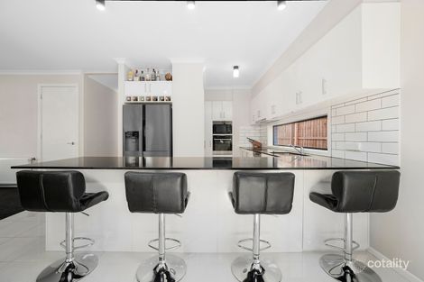 Property photo of 1 Le Gallienne Crescent Mulgrave VIC 3170