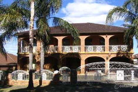 5 Beckhaus St, St Johns Park, NSW 2176