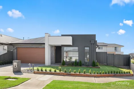 Property photo of 8 Rinella Way Werribee VIC 3030