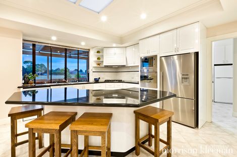 Property photo of 4 Billy Tea Court Greensborough VIC 3088