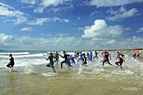 Property photo of 3 Compass Court Bucasia QLD 4750