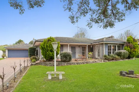 24 Banool Ave, Kilmore, VIC 3764