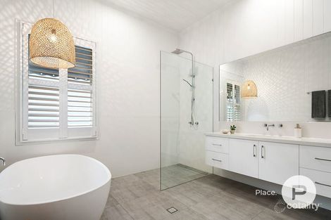 Property photo of 33 Barton Road Hawthorne QLD 4171