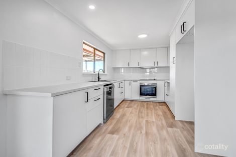 Property photo of 24 Skinner Crescent Silkstone QLD 4304