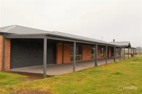 25 Meadow Rd, Devon Meadows, VIC 3977