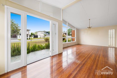 Property photo of 37 Basnett Street Chermside West QLD 4032