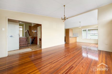 Property photo of 37 Basnett Street Chermside West QLD 4032