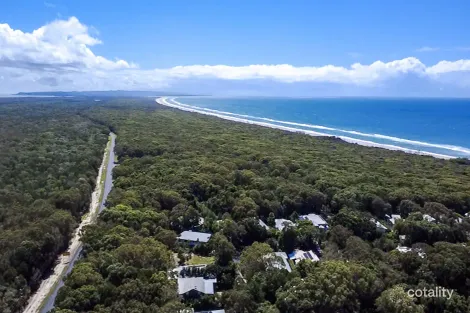 Property photo of 19 Esprit Drive Rainbow Beach QLD 4581