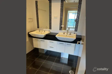 Property photo of 92/2 Edinburgh Avenue City ACT 2601