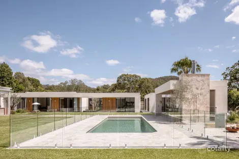 Property photo of 451 Tallebudgera Creek Road Tallebudgera Valley QLD 4228