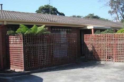 8/13 Saxtons Dr, Moe, VIC 3825
