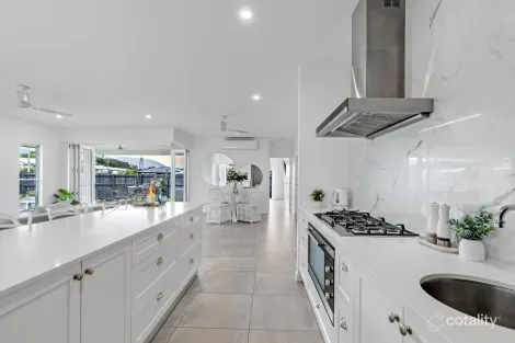 Property photo of 9 Backstay Place Trinity Beach QLD 4879