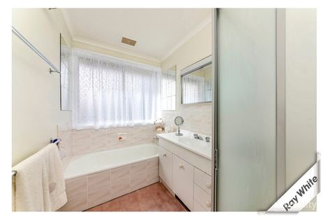 Property photo of 13 Winton Place Holder ACT 2611