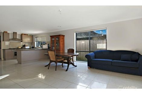 Property photo of 8 Lewin Street Carrum Downs VIC 3201