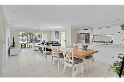 Property photo of 1/54 Superior Boulevard Andergrove QLD 4740