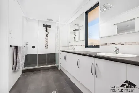 Property photo of 22 Dewar Street Utakarra WA 6530