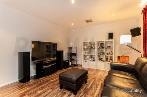Property photo of 19 Cobblestone Place Werrington Downs NSW 2747
