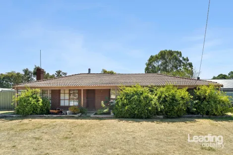 Property photo of 27 Rose Boulevard Lancefield VIC 3435