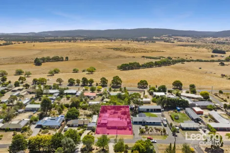 Property photo of 27 Rose Boulevard Lancefield VIC 3435