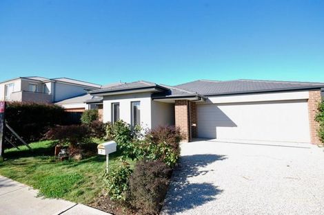 Property photo of 7 Cloverbank Drive Cranbourne East VIC 3977