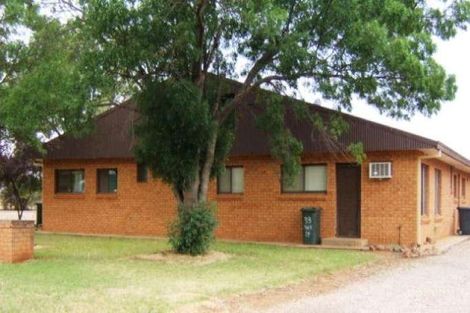 Property photo of 33 Park Street Yenda NSW 2681