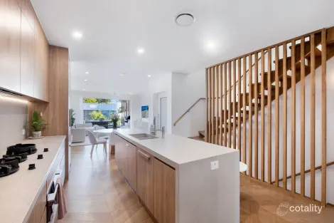 Property photo of 2/20 Francis Street Mermaid Beach QLD 4218