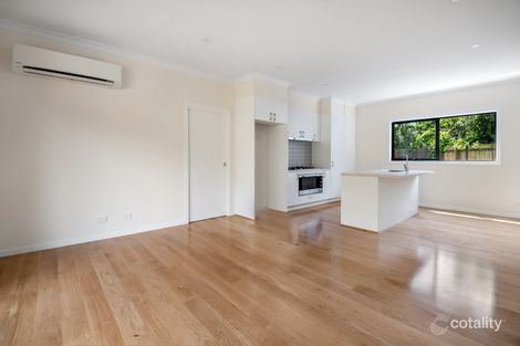 Property photo of 3/295 Greenwood Drive Watsonia VIC 3087