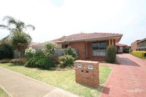 Property photo of 1/8 Yalonga Avenue Werribee VIC 3030