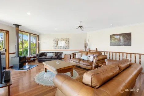 Property photo of 10 Canomie Street Sapphire Beach NSW 2450