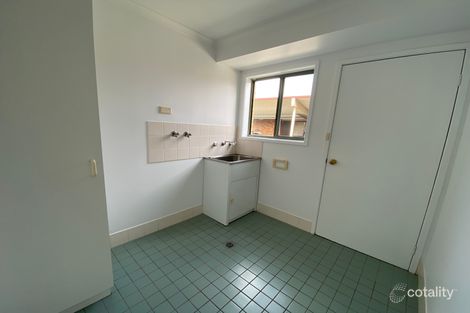 Property photo of 81 Truscott Drive Ashmont NSW 2650
