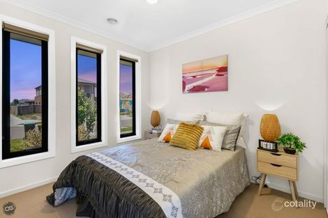 Property photo of 36 Carnegie Road Point Cook VIC 3030