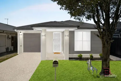 21 Mossey Cres, Cranbourne East, VIC 3977