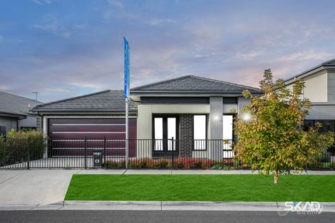 Property photo of 8 Skyway Avenue Wollert VIC 3750