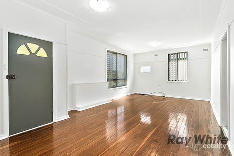 Property photo of 24 Maynes Parade Unanderra NSW 2526
