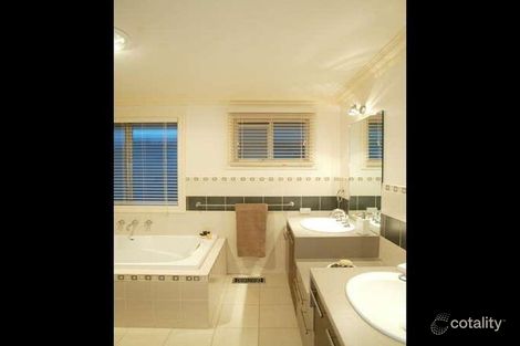 Property photo of 12 Heatherlea Crescent Keilor East VIC 3033