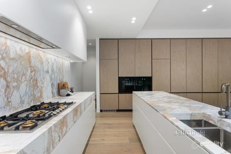 Property photo of 2/2 Scott Grove Glen Iris VIC 3146
