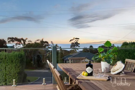 Property photo of 12 Jackson Street Mount Martha VIC 3934