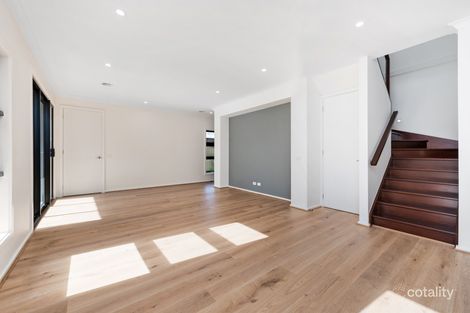 Property photo of 2/5 Dunbarton Drive Wantirna VIC 3152
