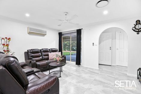 Property photo of 113 Southee Circuit Oakhurst NSW 2761