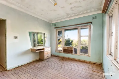 Property photo of 274 Eastern Valley Way Middle Cove NSW 2068