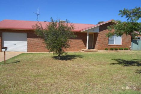 Property photo of 3 Warragrah Place Parkes NSW 2870