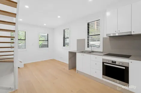 45-47 Crown St, Woolloomooloo, NSW 2011